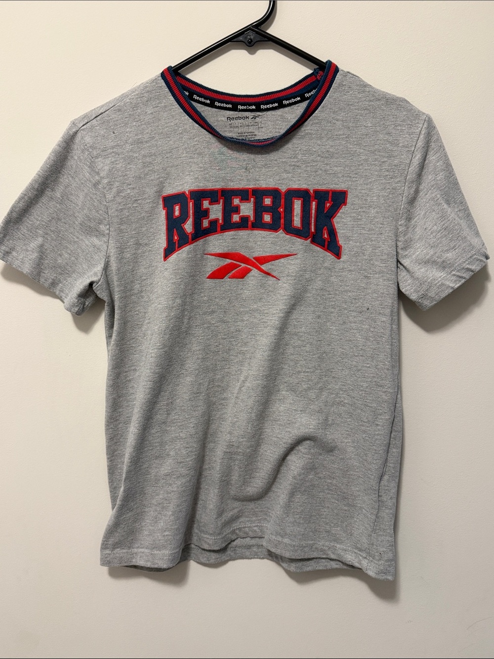 10 for $20๐ฅReebok Grey Short Sleeve Tee with Red Logo and Navy Trim
